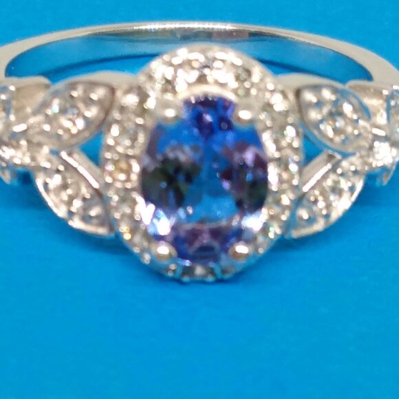 Tanzanite ring - Picture 2 of 5